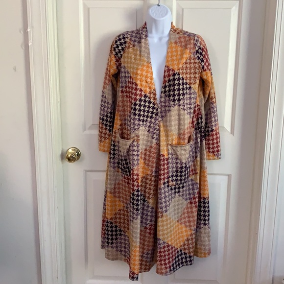 LuLaRoe Long Sarah Sweater - Picture 2 of 6